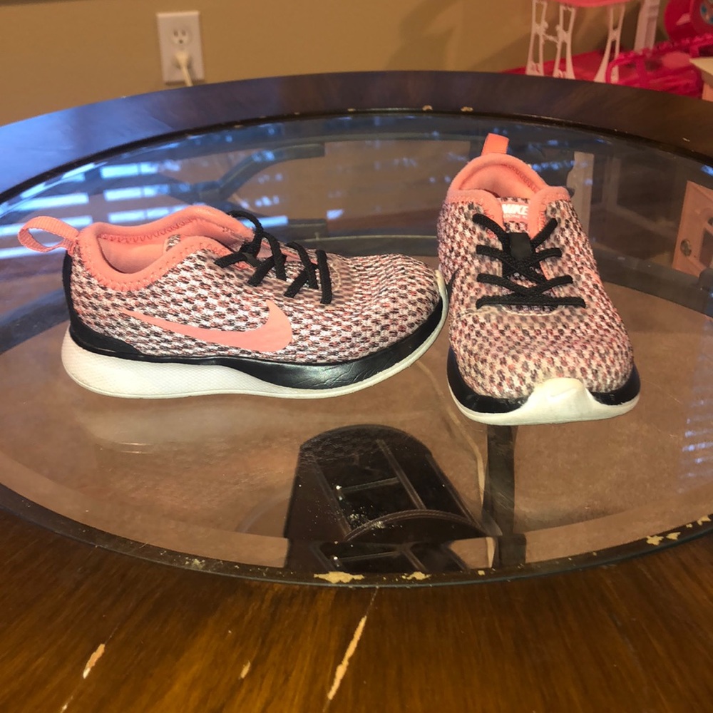 Nike toddler shoes